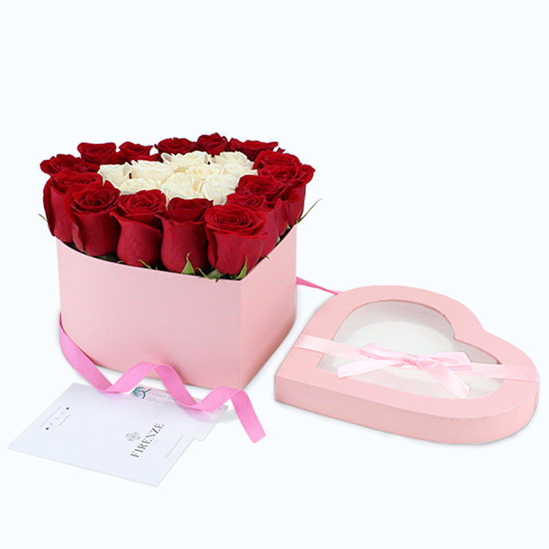 Caja blanca corazón rosas rojas – Roses and Love